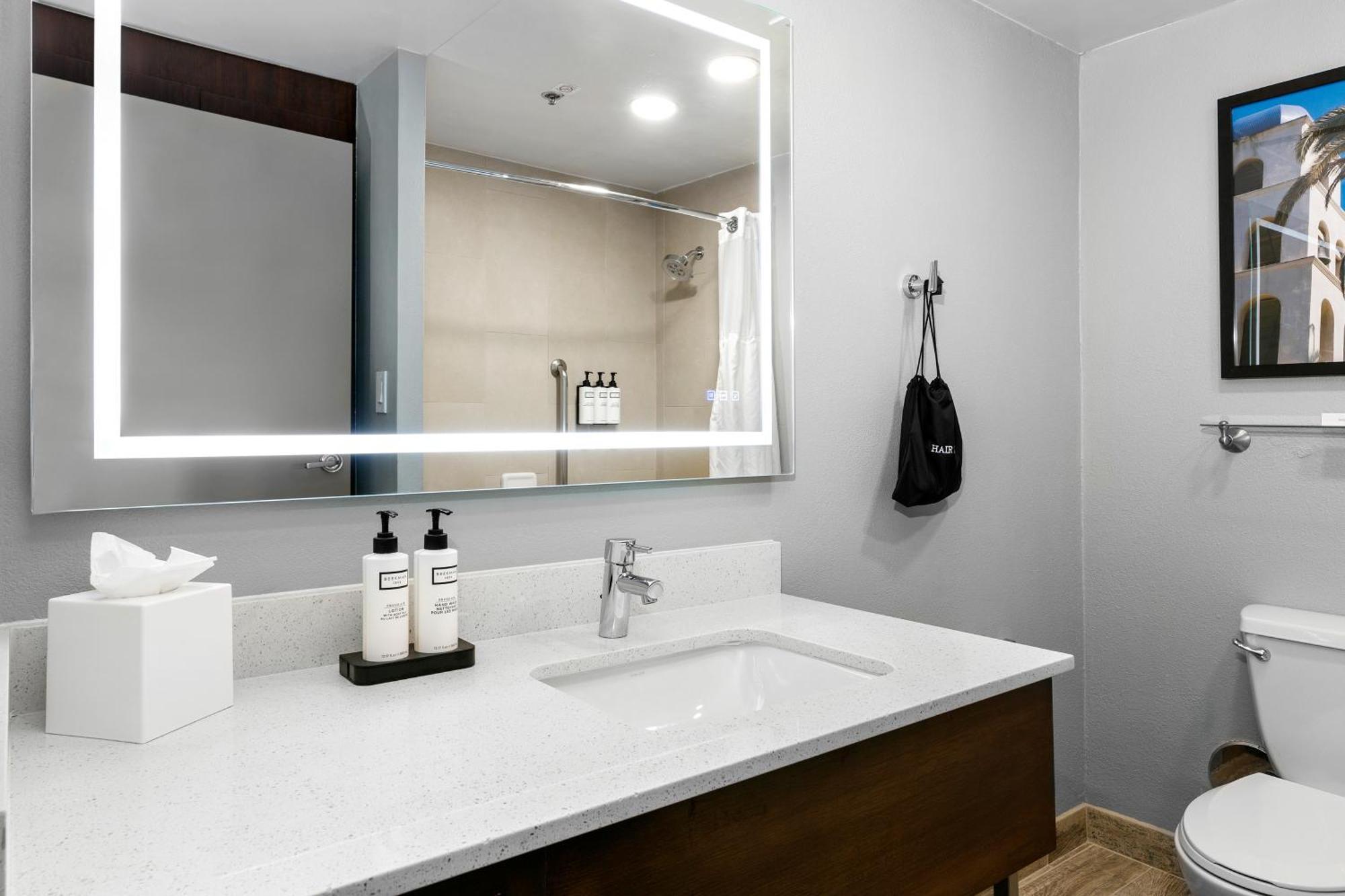 Wyndham San Diego Bayside Екстериор снимка