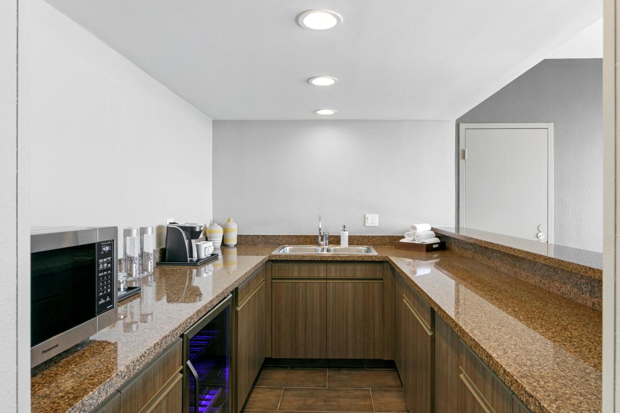 Wyndham San Diego Bayside Екстериор снимка