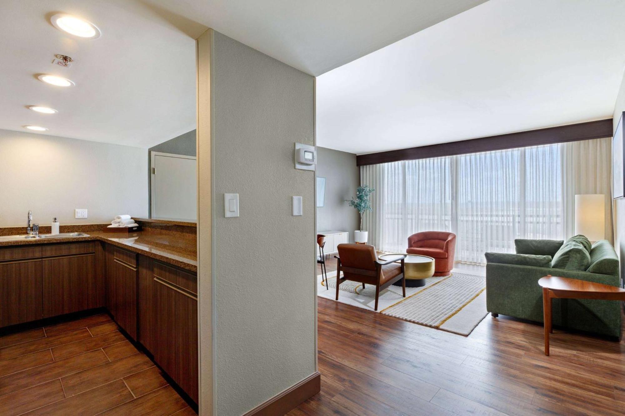 Wyndham San Diego Bayside Екстериор снимка