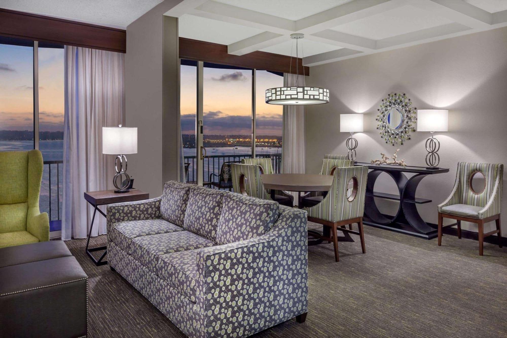 Wyndham San Diego Bayside Екстериор снимка